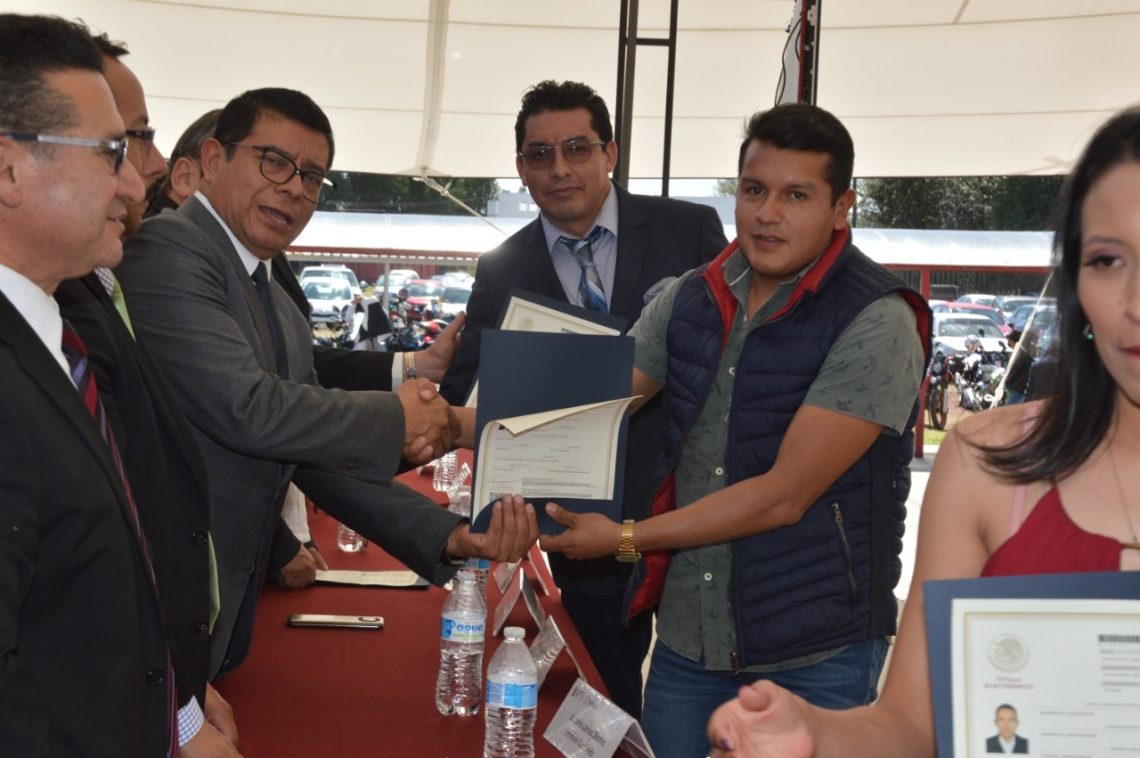 *Se otorgaron los documentos de forma electrónica